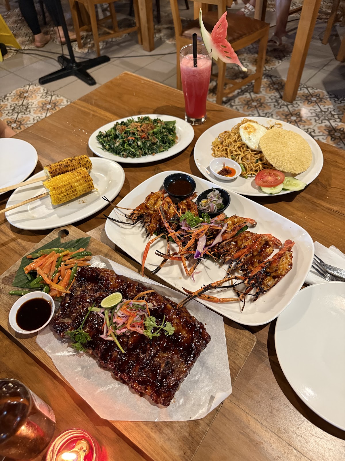 เปิดเบื้องหลัง: วันหนึ่งของทีม Warung Nia Balinese Food & Pork Ribs